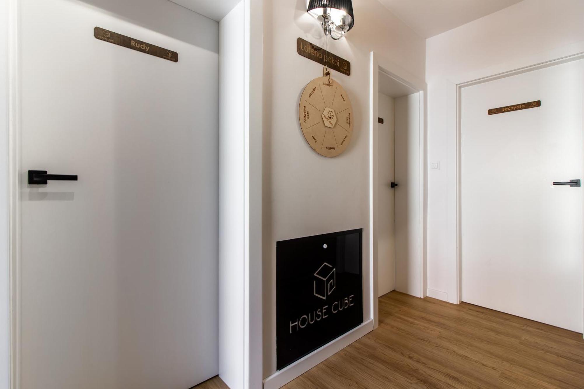 Housecube, Bar , Prywatne Kino, Bilard , Luxus Villa Wroclaw Dış mekan fotoğraf